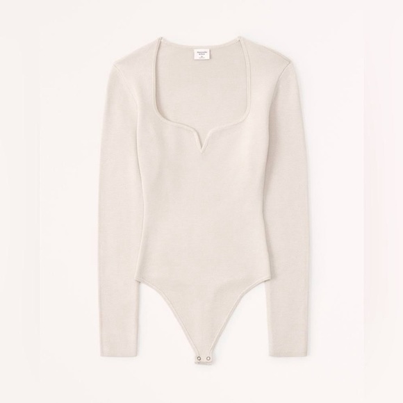 Abercrombie & Fitch Tops - Ambercombie & Fitch- Cream Knit Sweetheart Neckline Long Sleeve Bodysuit